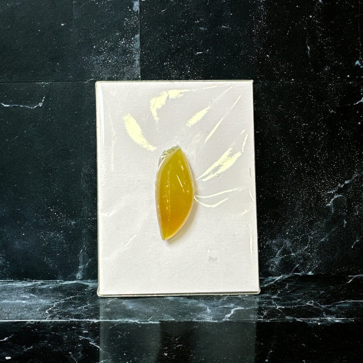 天然緬甸翡翠黃翡隨形裸石