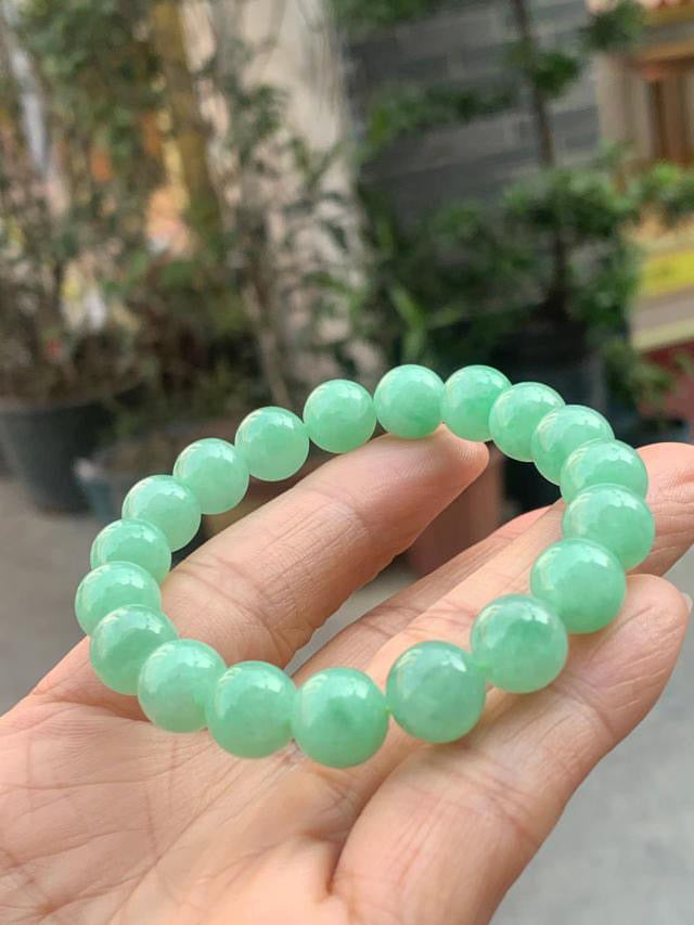 Natural Type A Burmese Jadeite Bangles+beads bracelet （deposit 1/3)